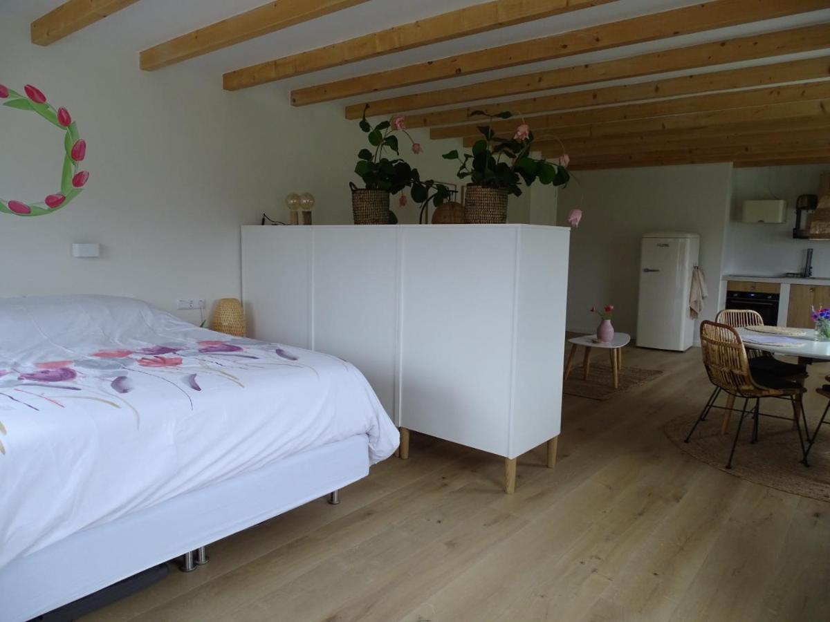 Bed and Breakfast De Tulp Noordgouwe Esterno foto