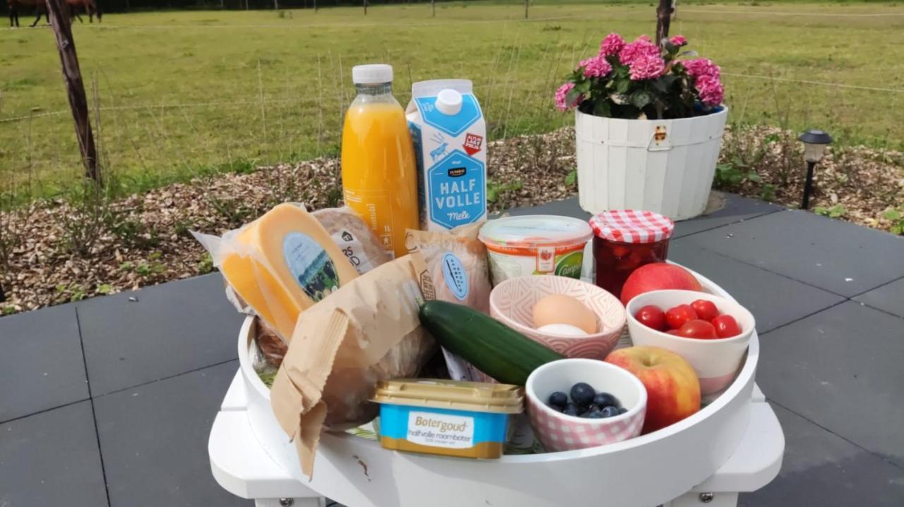 Bed and Breakfast De Tulp Noordgouwe Esterno foto