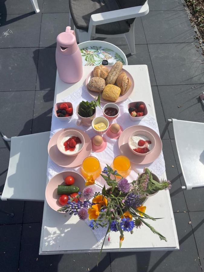 Bed and Breakfast De Tulp Noordgouwe Esterno foto